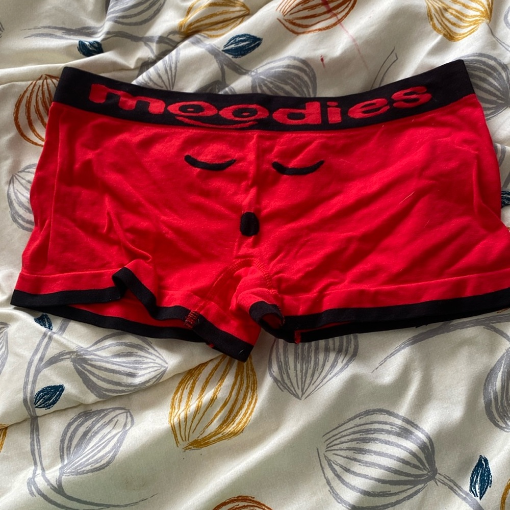 moodie boy shorts